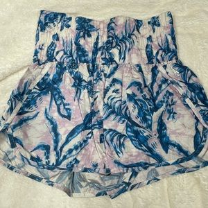 Free People Movement the way home shorts size M
